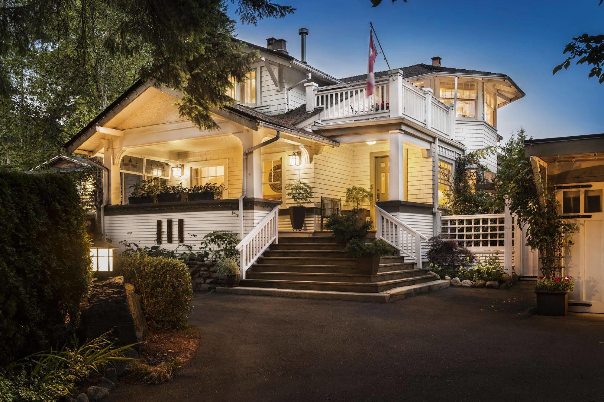 Thistledown House West Vancouver Exterior photo